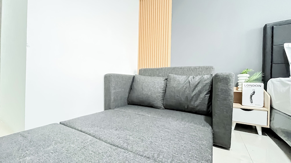 Good Deal Studio At Apartment Tamansari Bintaro Mansion