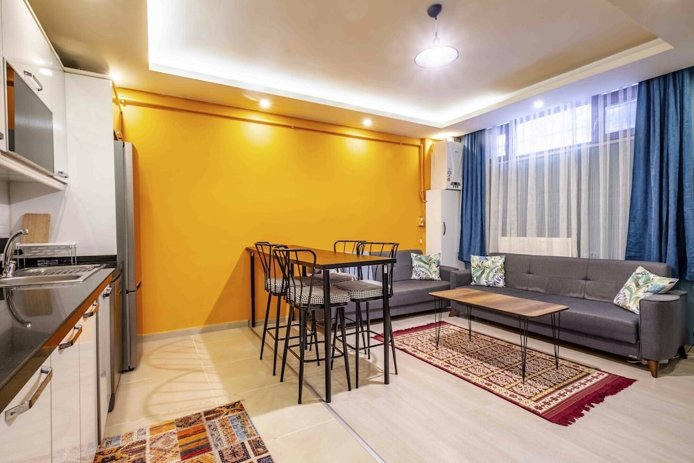 Colorful and Central Flat in Bakirkoy