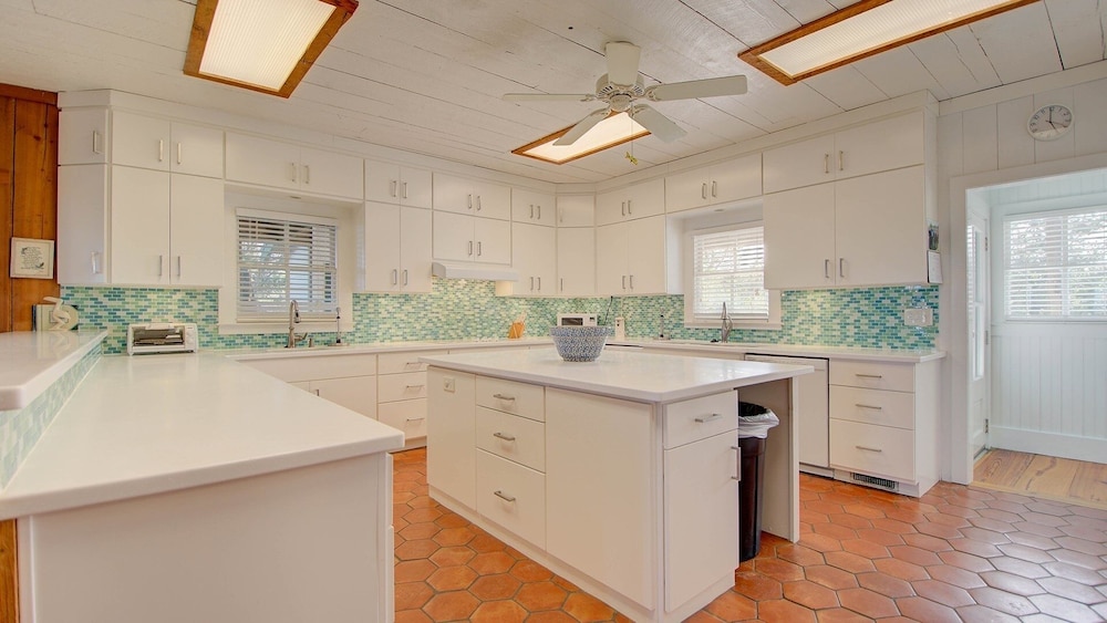 Pawleys Island Vacations - Spectacular Oceanfront Living With An Inviting Kitchen Perfect For Entertaining Kitchens Beach House 9 Bedroom Home by RedAwning - Property Image 5