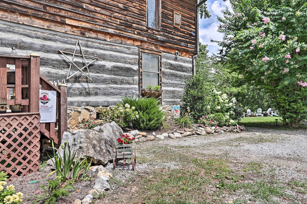 Outdoorsmens Paradise on the Little River view 5