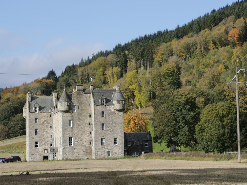 2 Strathtay Lodges