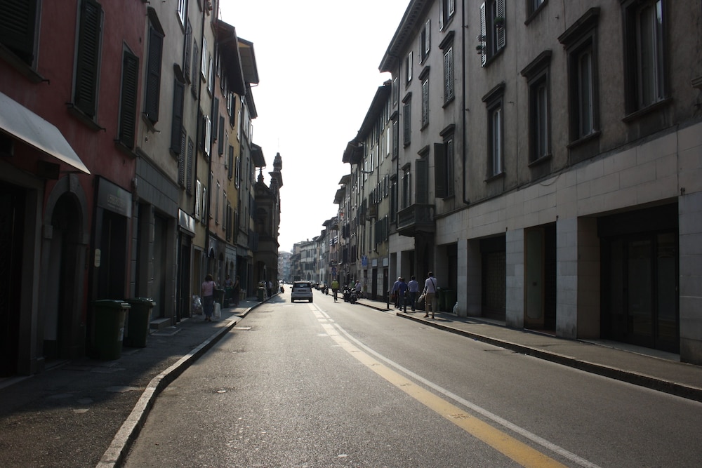 Suite Center Piazza Pontida
