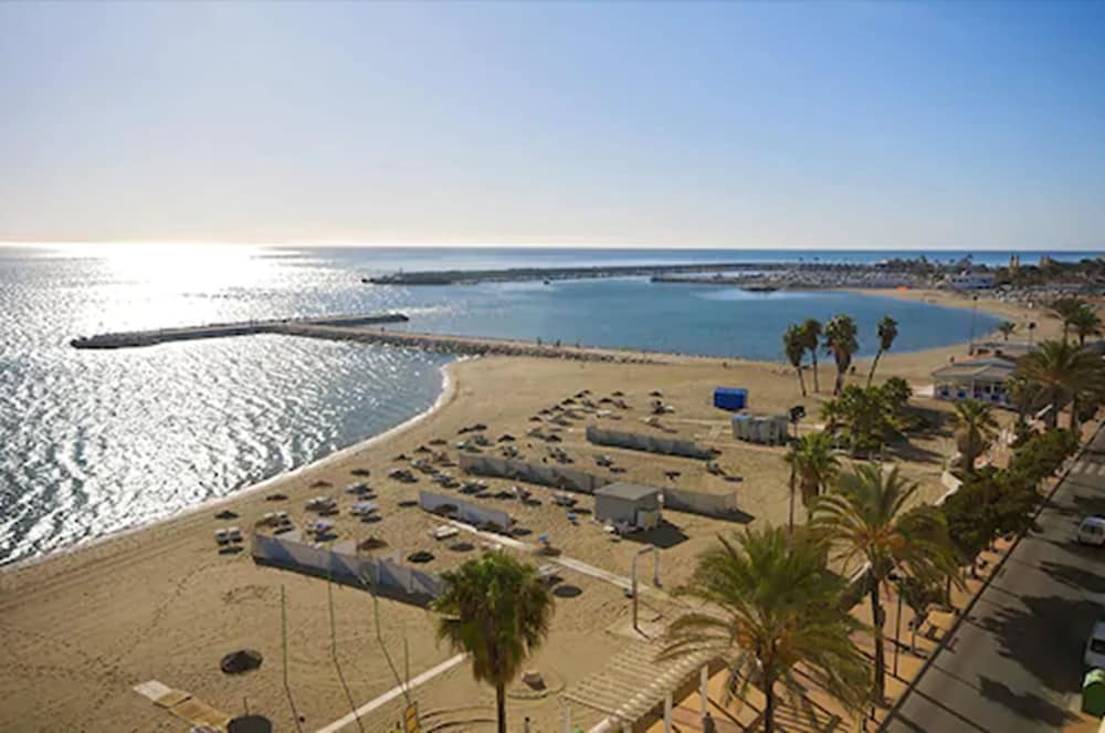 Hotel Apartamentos Stella Maris - Image 1