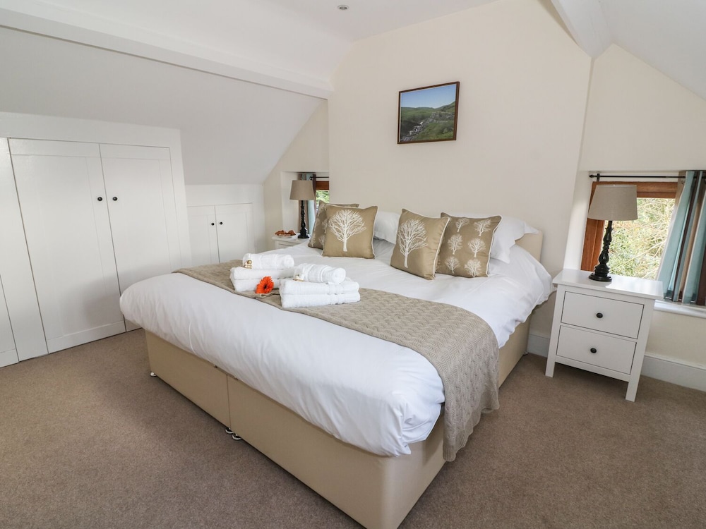 Oakwood House