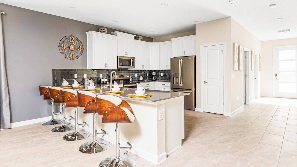 Storey Lake 10br With Pool SPA Game Room Waterpark view 3