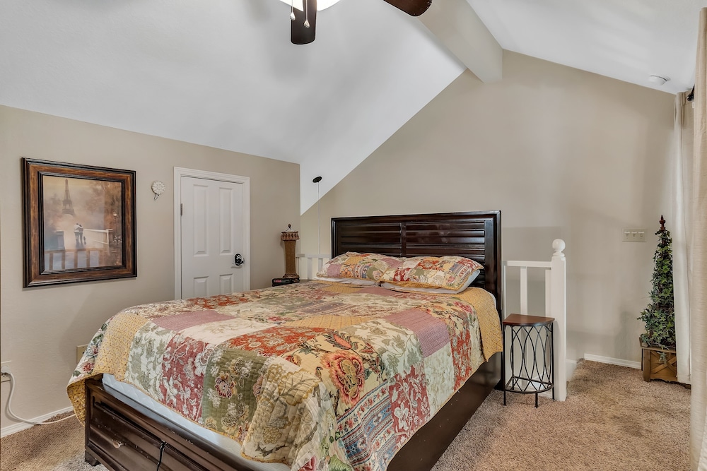 Tuscany On Taneycomo 2 Bedroom Condo by RedAwning
