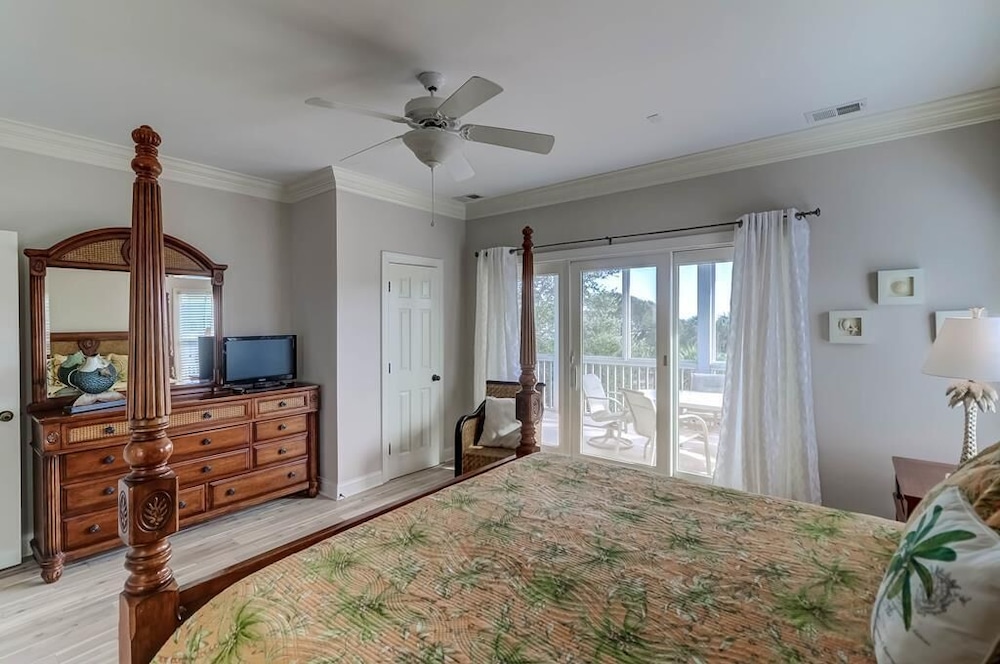 Charleston Vacations - 2307 Palm Boulevard - Property Image 2