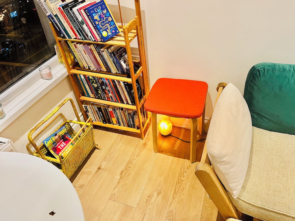 Very Lovely and Central 1-bed Apartment in London