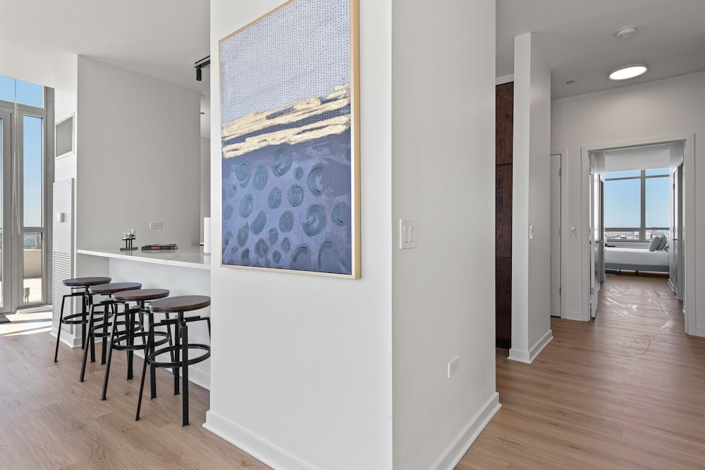 West Loop PH Fireplace Deck Incredible Views