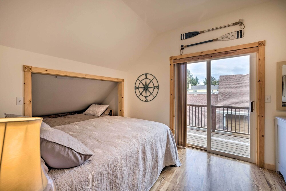 Rockaway Beach Hideaway w/ Hot Tub & Fireplace! view 3