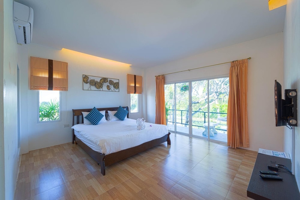 Fantastic 7 Bungalow Private Resort BR7