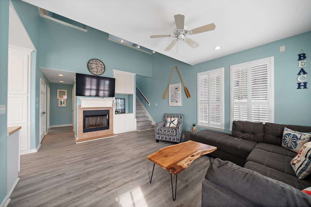 The Krusty Krab by Ryson Vacation Rentals