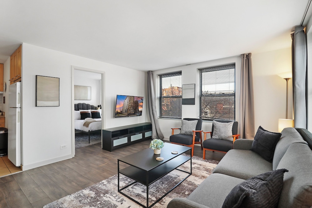Explore this 2BR Apt - Blackwood rep
