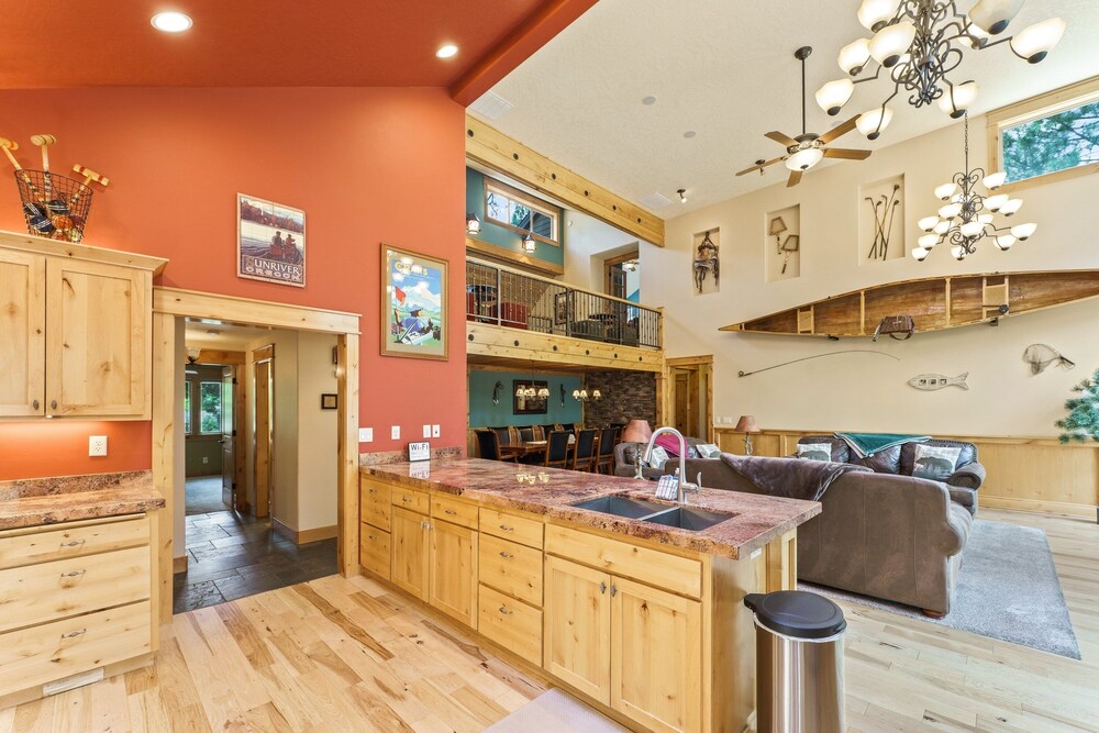 4 Red Fir 6 Bedroom Home