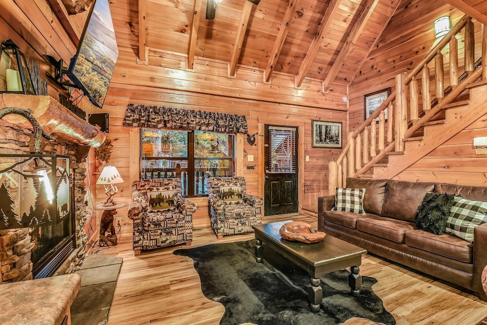 The Smoky Pines 2 Bedroom Cabin