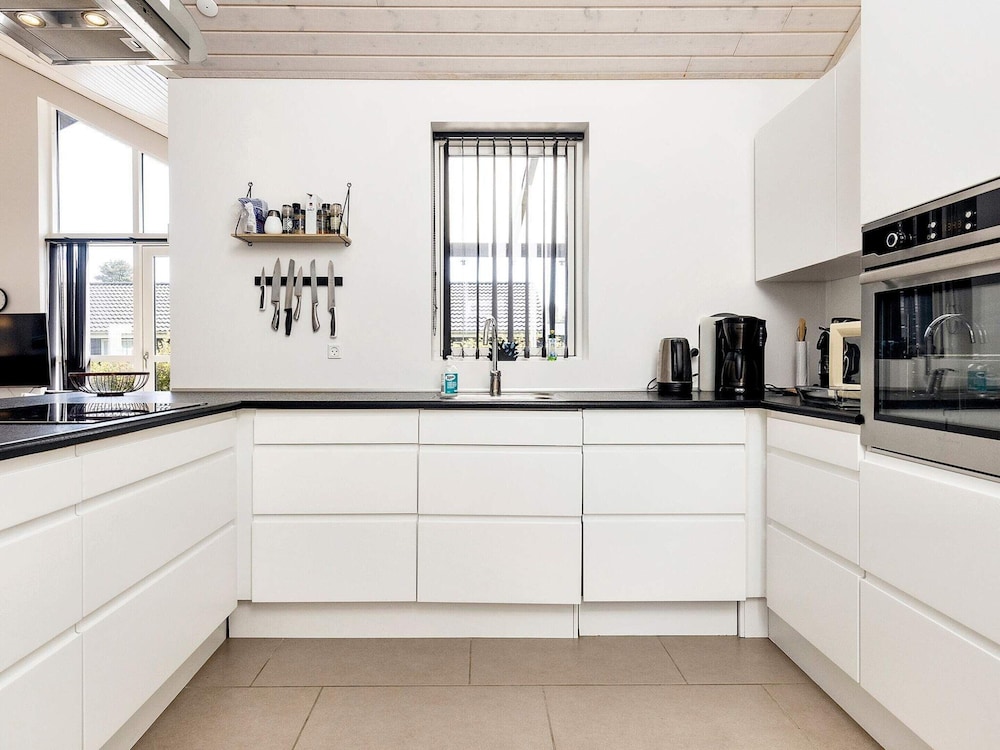 8 Person Holiday Home in Hals-by Traum