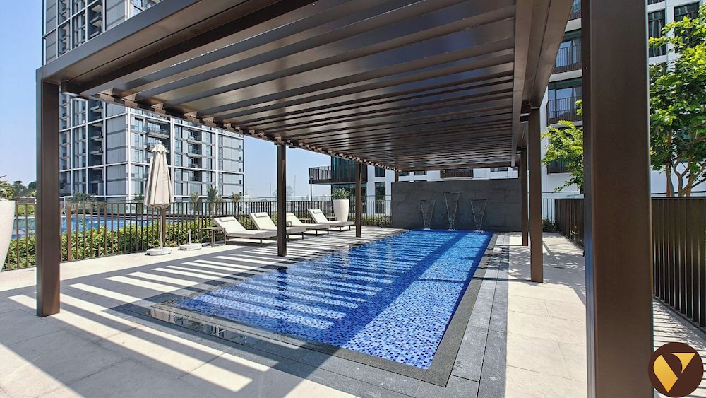 Vogue Creek Crescent Balcony Pool View