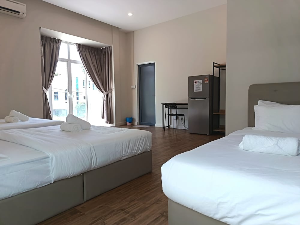 myRoom at 11 J Adams