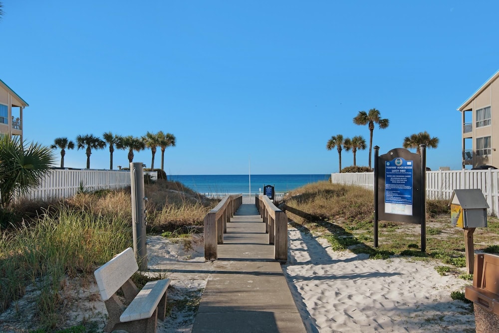 Destin Daydream