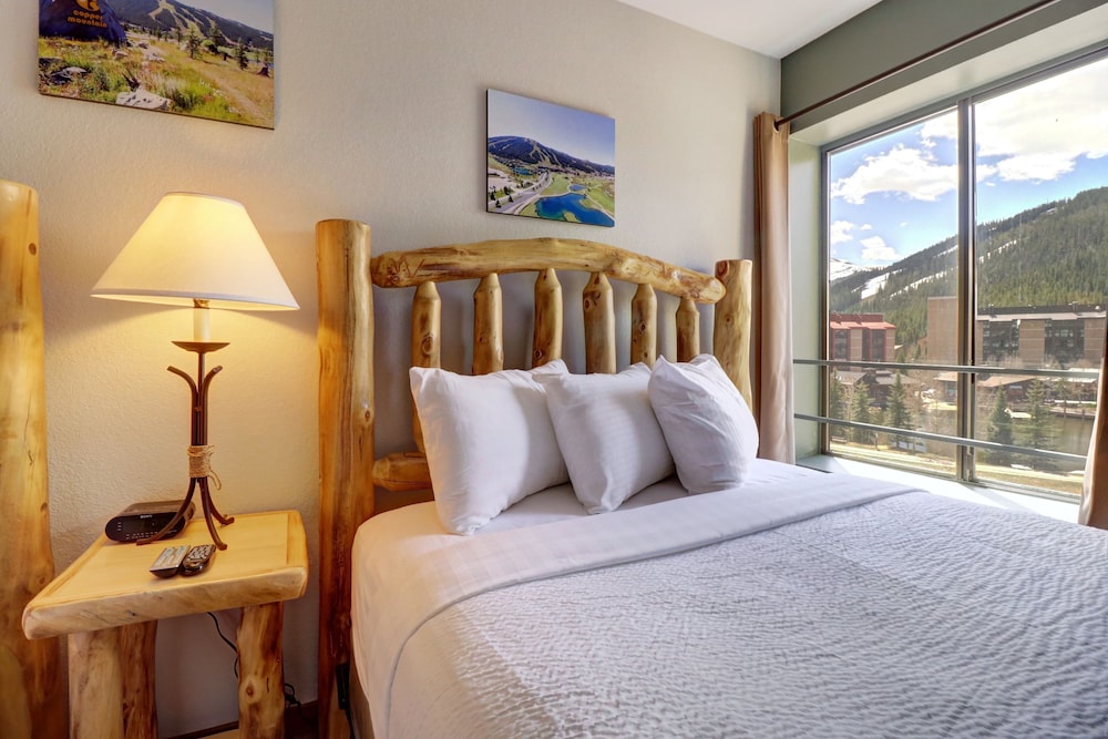 SkyRun Copper Mountain Resort Vacation Lodging