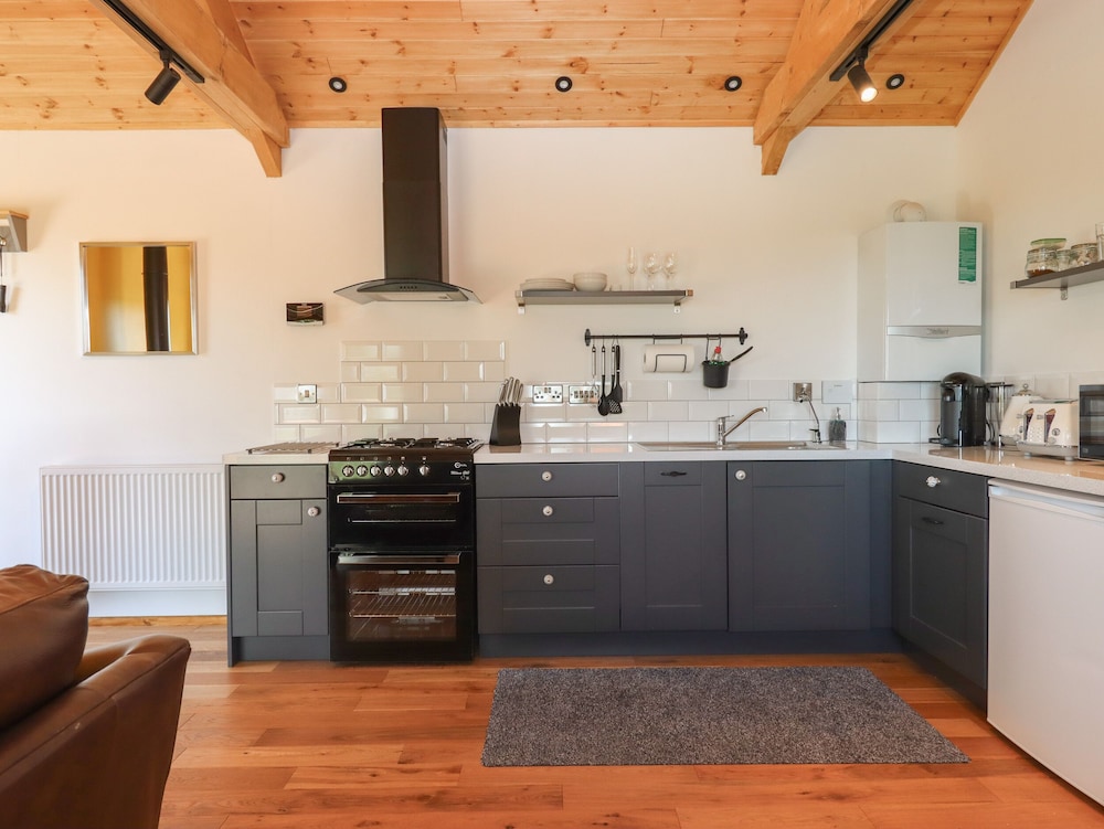 Nelli Lodge at Mile End