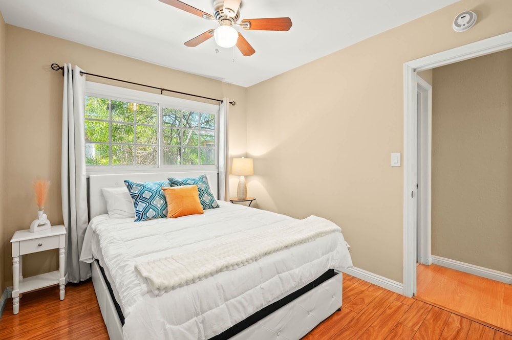 Cozy Getaway Bright Clean Fully Equipped