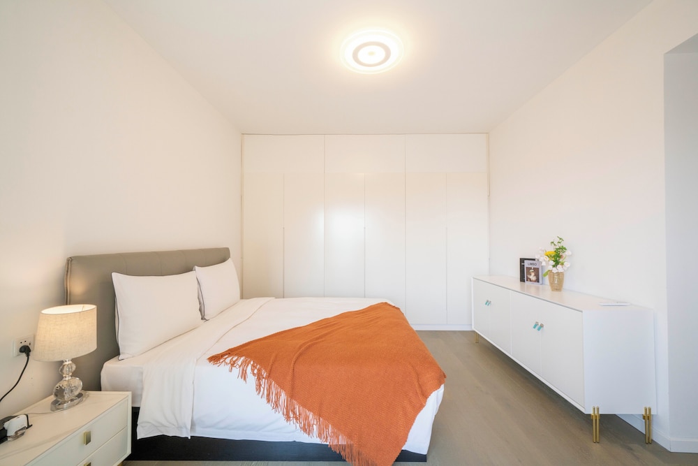 Tyms 3BR 2BA Apt Novel Garden Metro