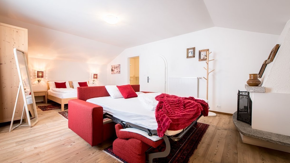 Am Schloss Guest House