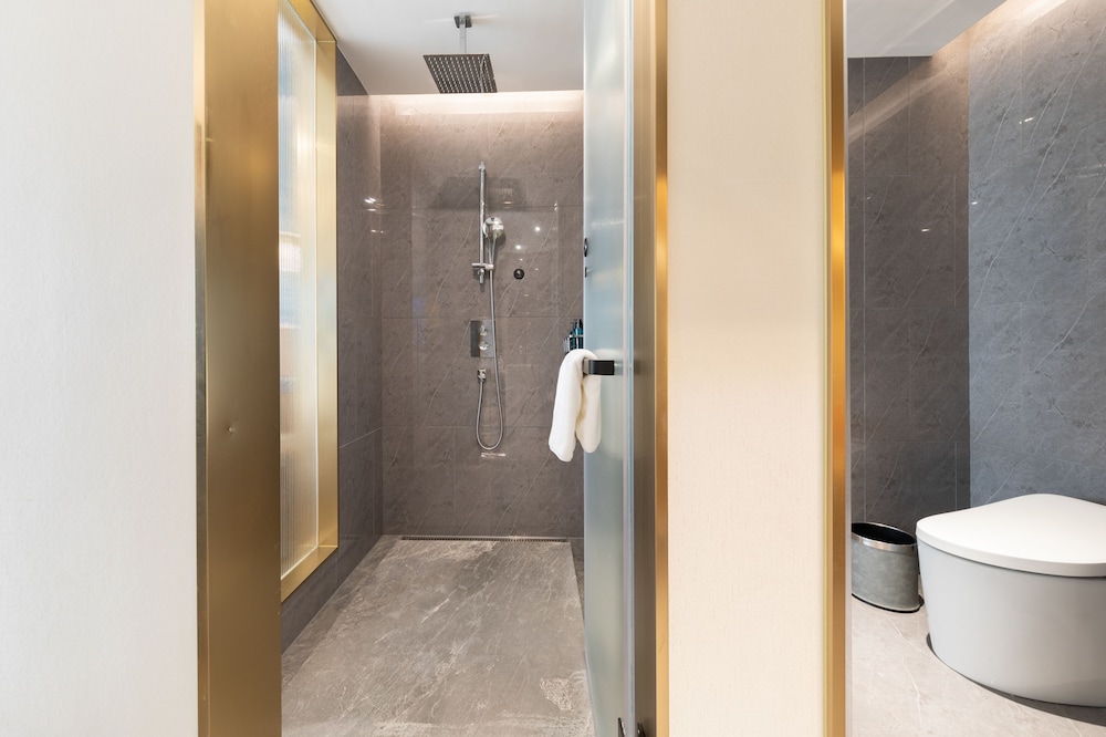 GZ Baiyun Airport MeHood Liz Hotel T1