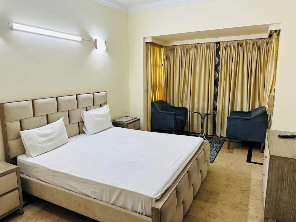 New Pak Guesthouse