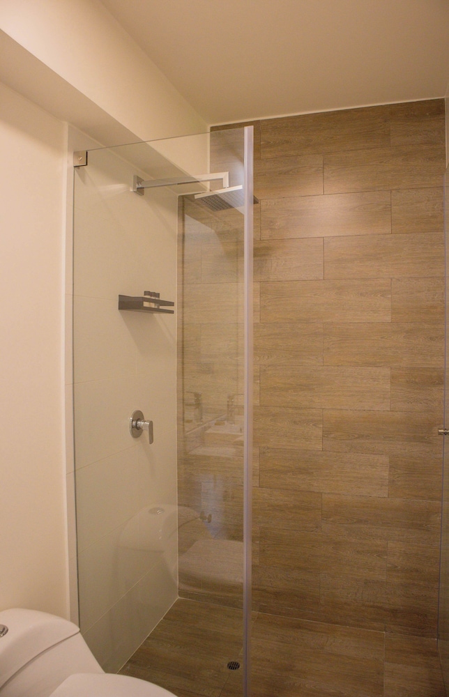 w Bright 2BR w Balconny in Miraflores