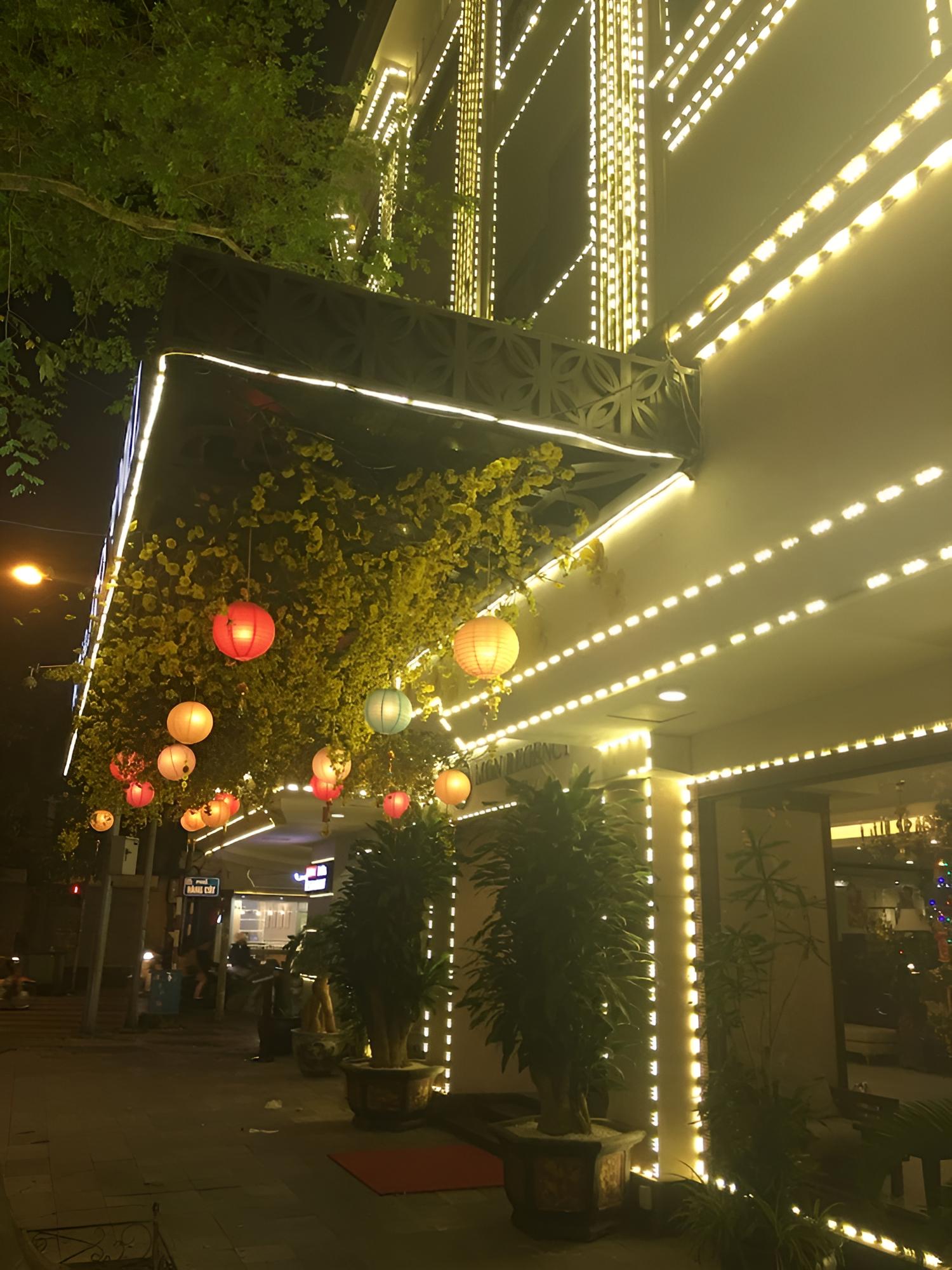Mon Regency Hotel