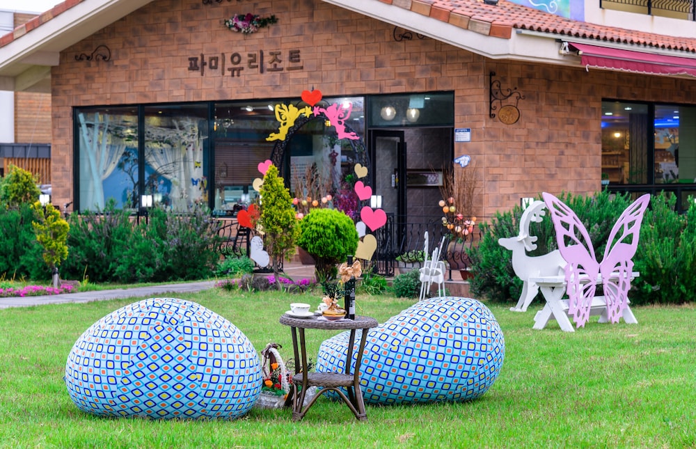 Famille Spa Resort
