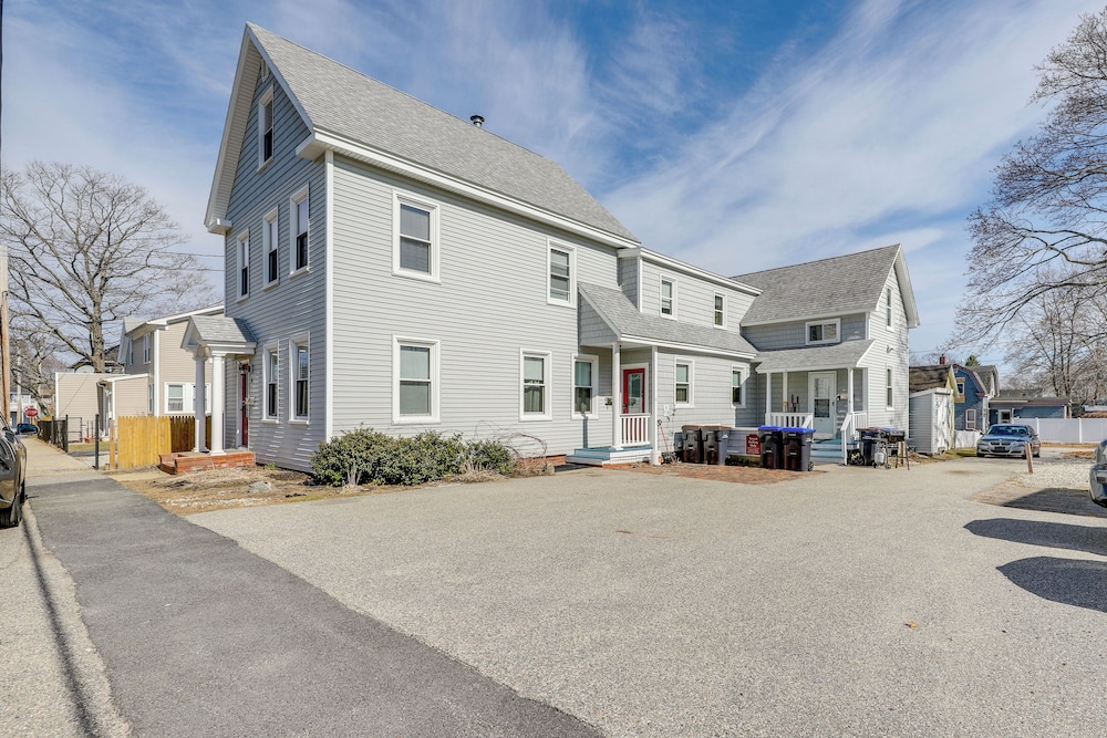 1/2 Mi to Pier: Wfh-friendly Apt in Maine!