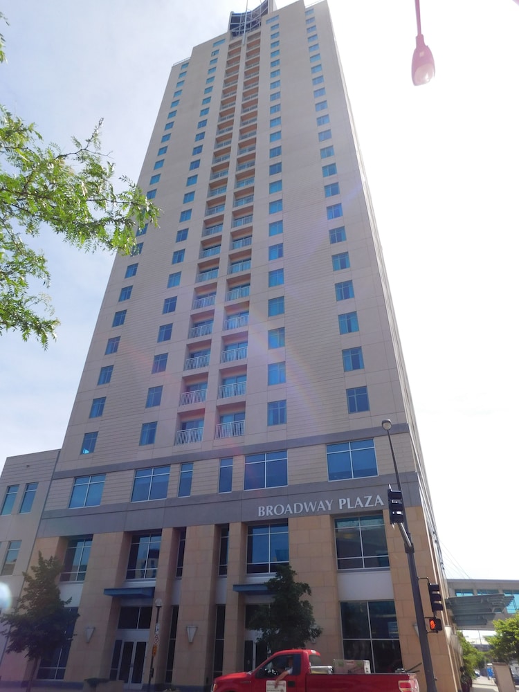 Broadway Plaza, Trademark Collection by Wyndham