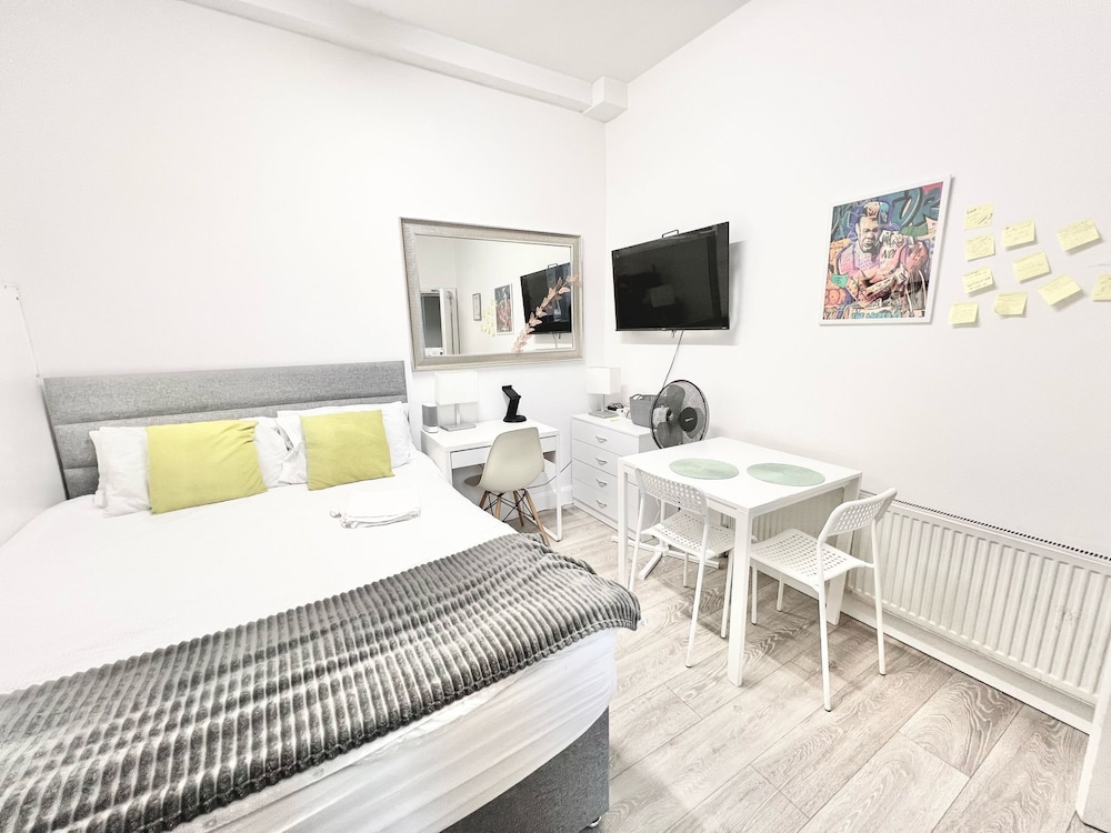 Flat 2