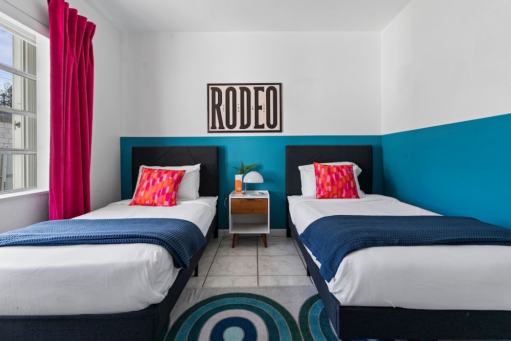 Retro Rewind Stylish Near Design District Miami