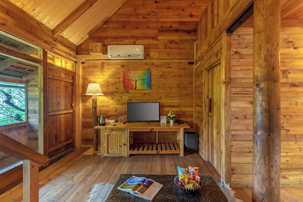 Alaya Stays Suro Woodbine Chalet Cottage
