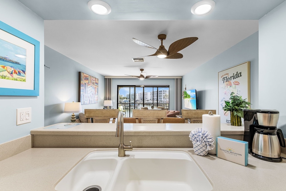 Estero Island Yacht & Racquet Club 224 1 Bedroom Condo