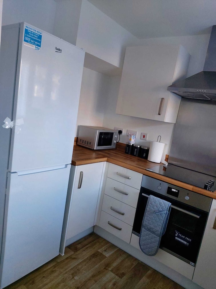 Remarkable and Modern House in Rugby, England view 4