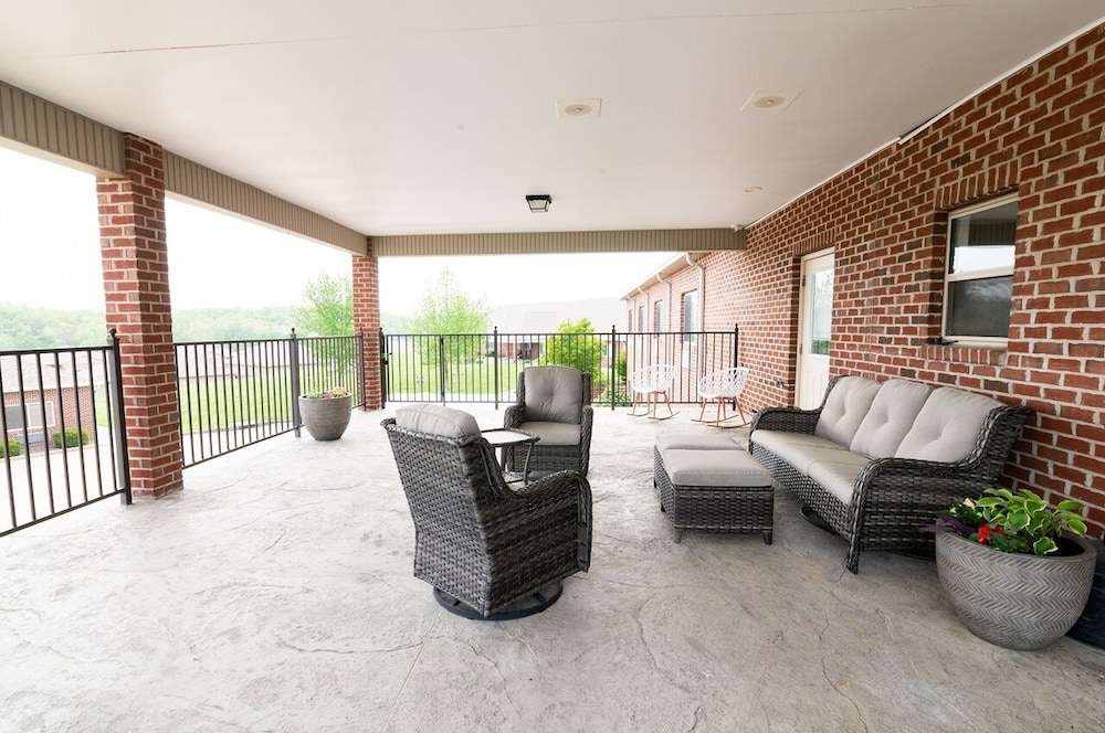 Conestoga Quarters view 4