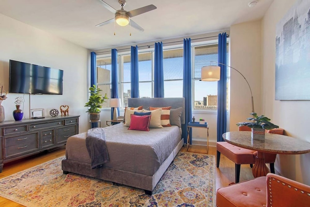 Upscale NOLA Condos - Image 5