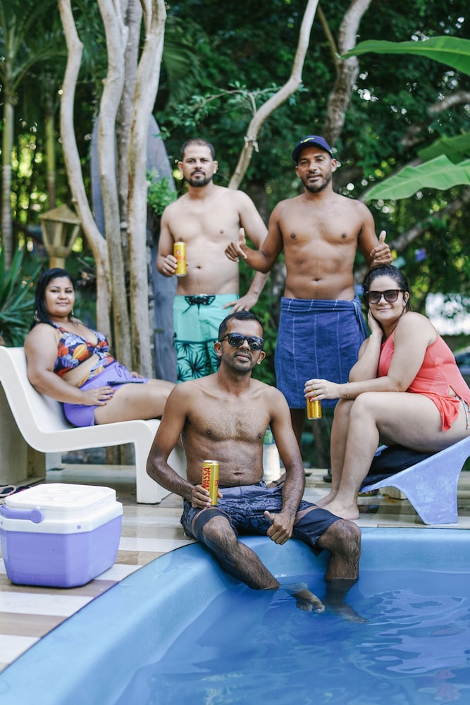 Macaco Surf House - Hostel