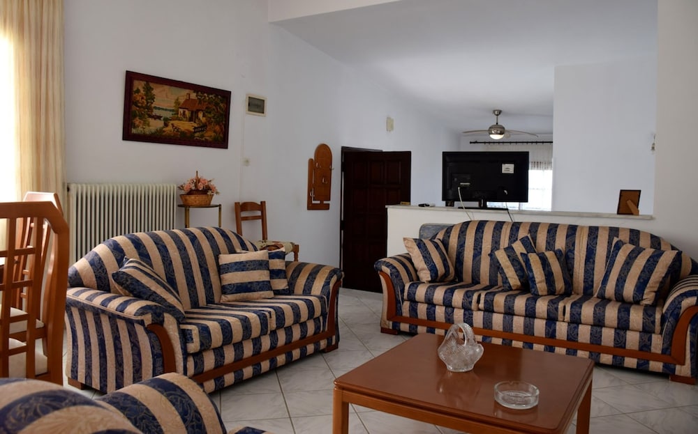 Maria s Sea View House