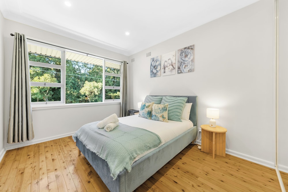 Relaxing 3BDR Modern Home with Parking