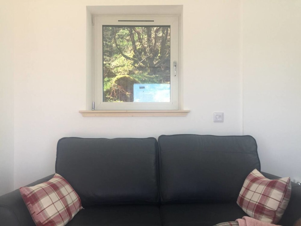 Cozy Seaside Retreat in Colbost Isle of Skye view 5