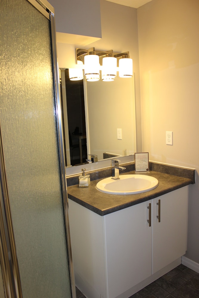 Boardwalk Homes - Executive Guest Rooms & Townhomes