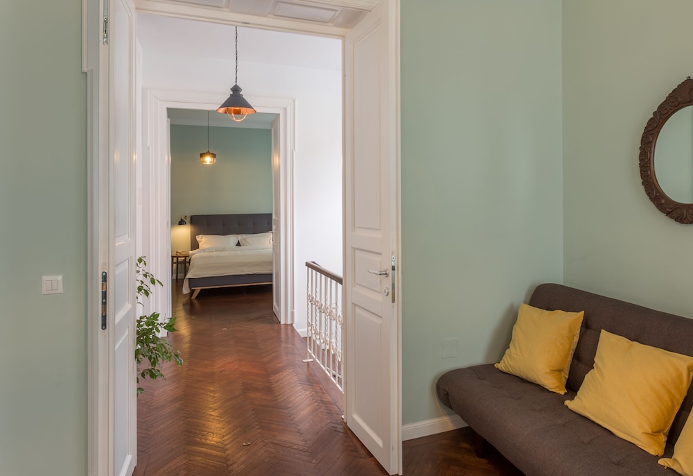 Good Living Bucharest