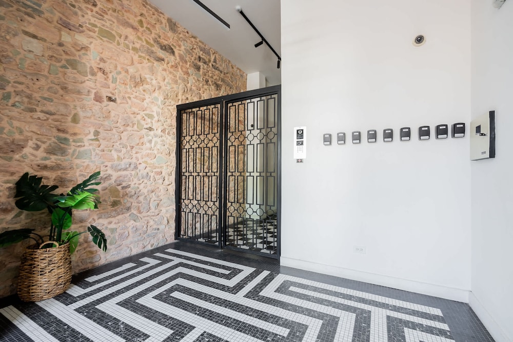 w Contemporary 1BR in Plaza Catedral