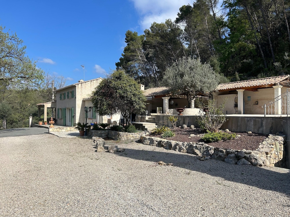 Villa in Provence With Private Pool